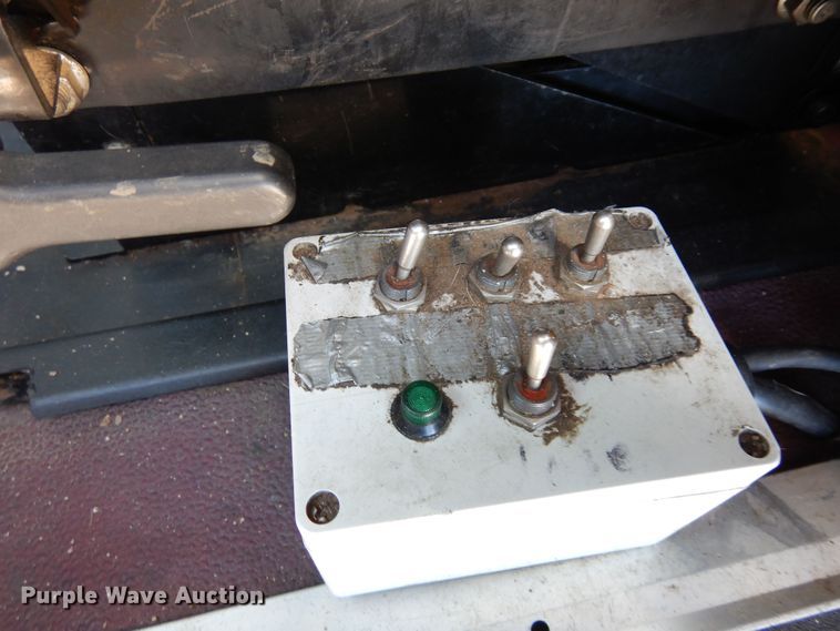 image for item DN6289 2006 International 9400i  semi truck