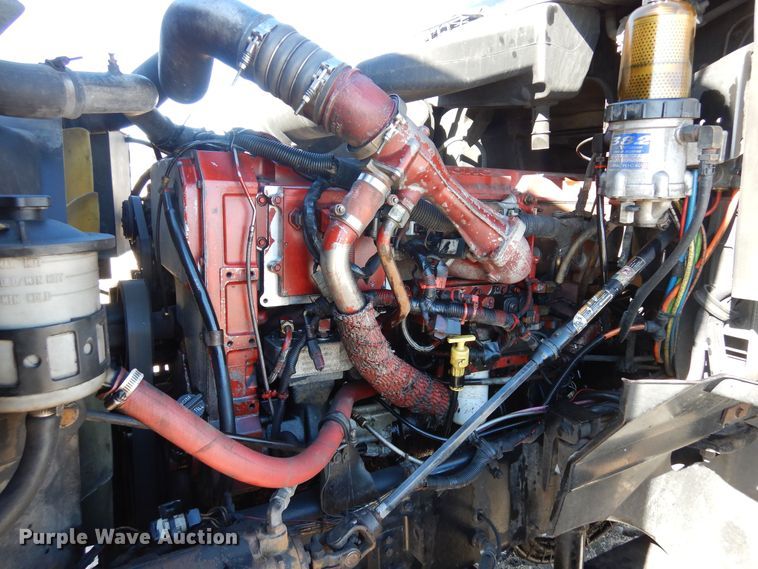 image for item DN6289 2006 International 9400i  semi truck