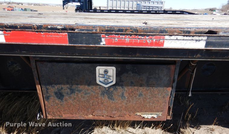 image for item DN6290 2005 Transcraft DTL-2100  drop deck equipment trailer