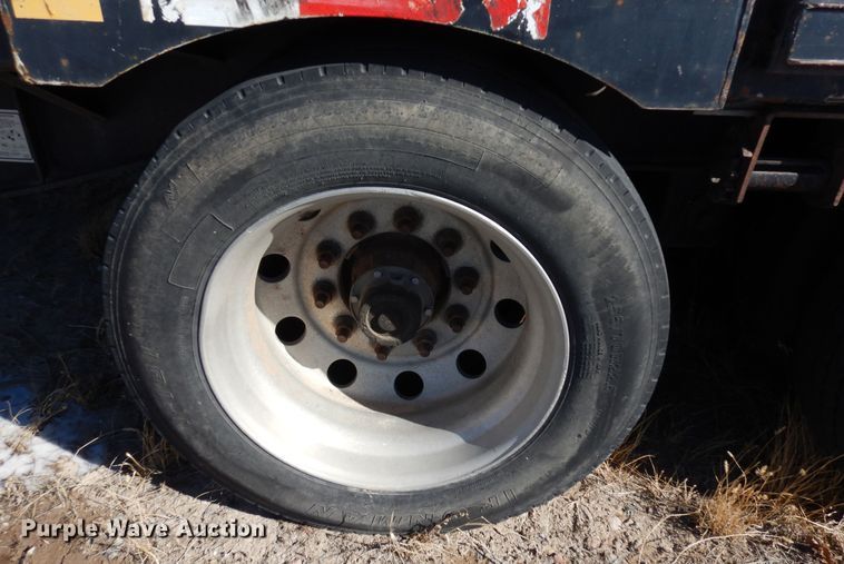 image for item DN6290 2005 Transcraft DTL-2100  drop deck equipment trailer