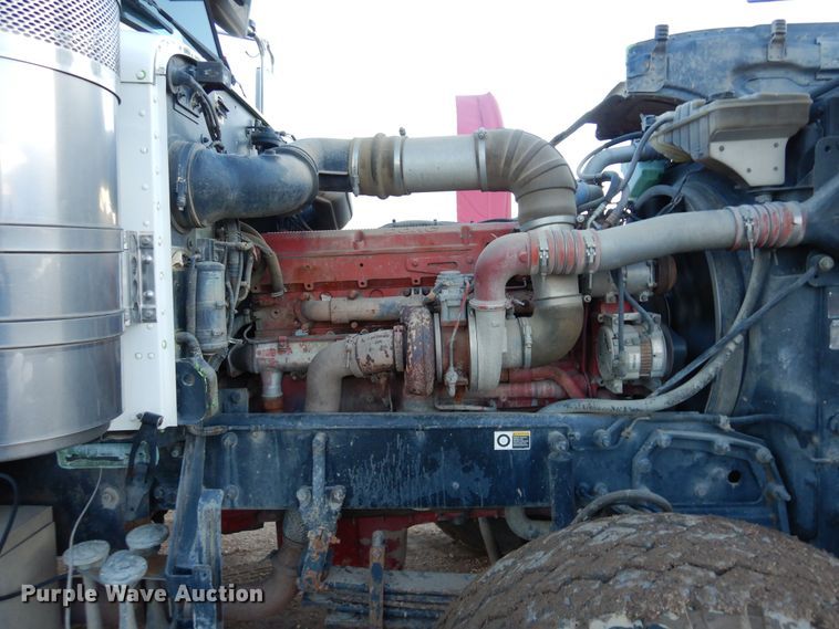 image for item DN6302 2010 Peterbilt  389 winch truck