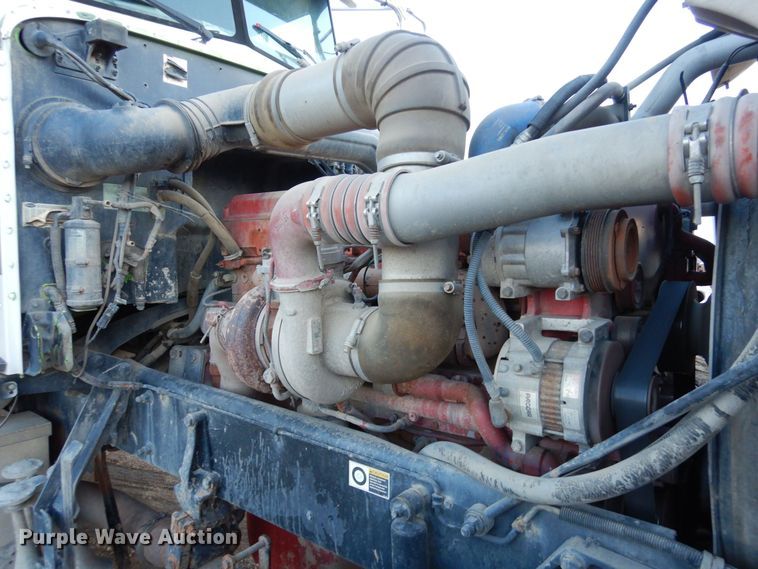 image for item DN6302 2010 Peterbilt  389 winch truck