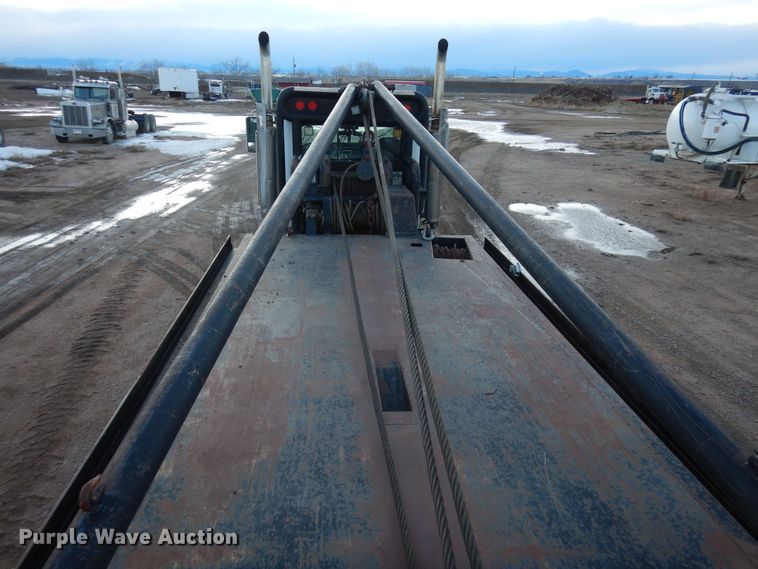 image for item DN6302 2010 Peterbilt  389 winch truck