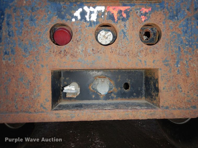 image for item DN6302 2010 Peterbilt  389 winch truck