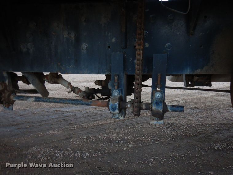 image for item DN6302 2010 Peterbilt  389 winch truck