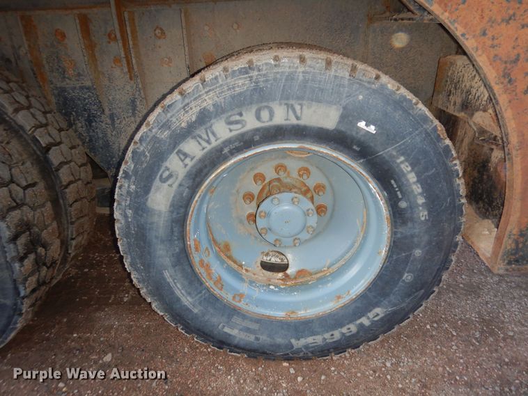 image for item DN6302 2010 Peterbilt  389 winch truck