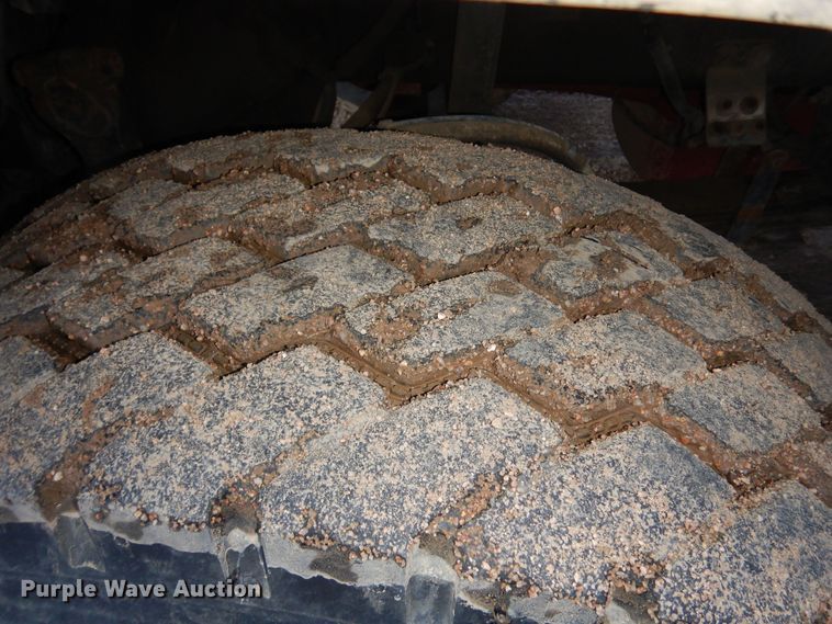 image for item DN6302 2010 Peterbilt  389 winch truck