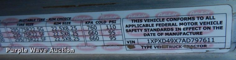 image for item DN6302 2010 Peterbilt  389 winch truck