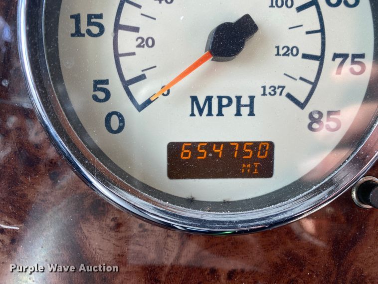 image for item DN8198 2005 International 9900ix  semi truck