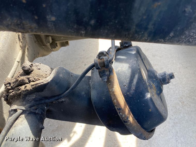 image for item DN8198 2005 International 9900ix  semi truck