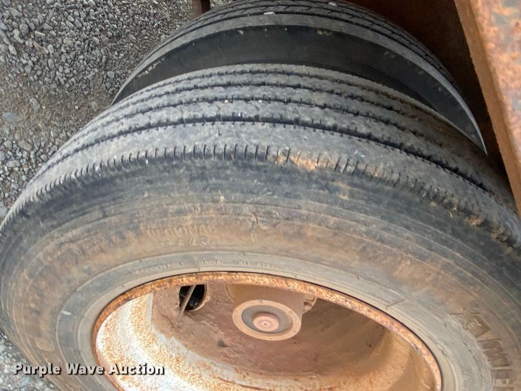 image for item DN8204 2006 Overbilt  drop deck equipment trailer