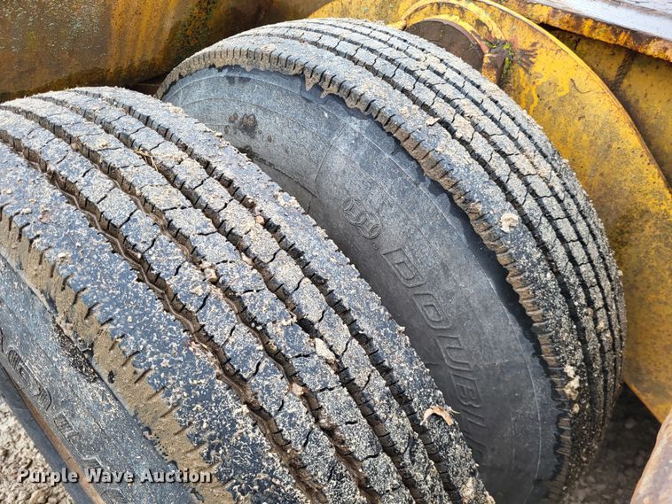 image for item DO3577 1982 Load King 503DR  drop deck trailer