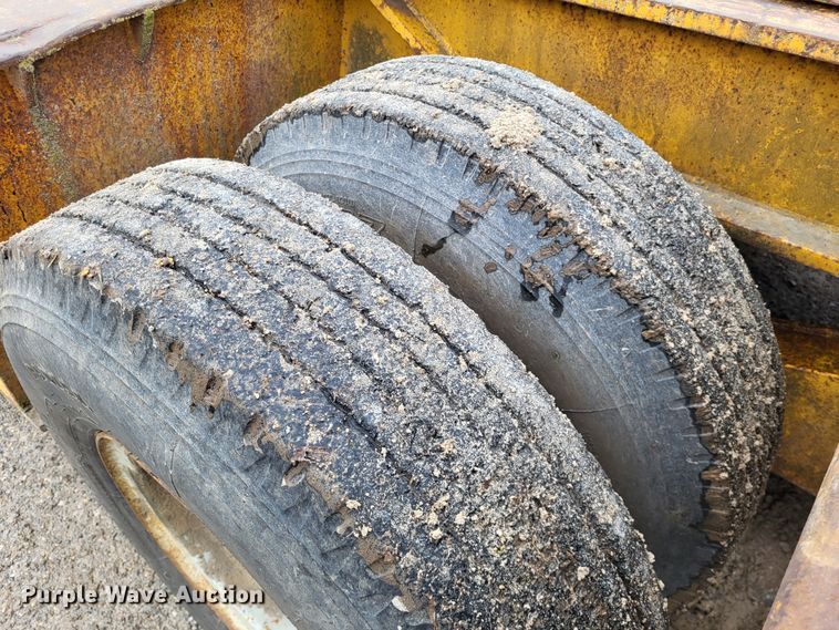 image for item DO3577 1982 Load King 503DR  drop deck trailer