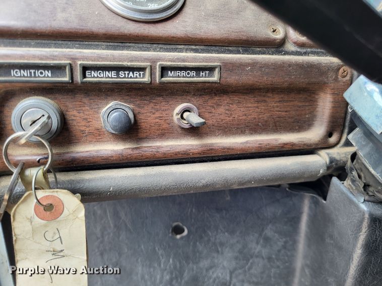 image for item DO3579 1989 Freightliner FLD  semi truck