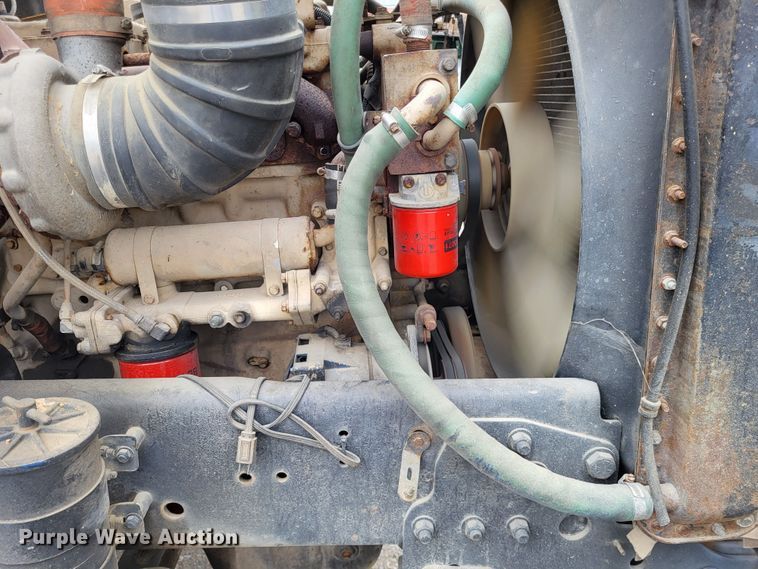 image for item DO3579 1989 Freightliner FLD  semi truck