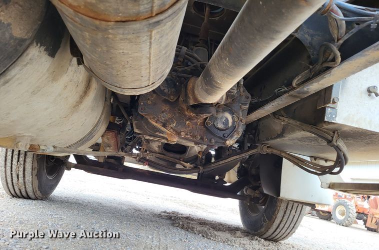 image for item DO3579 1989 Freightliner FLD  semi truck