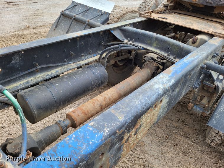 image for item DO3579 1989 Freightliner FLD  semi truck