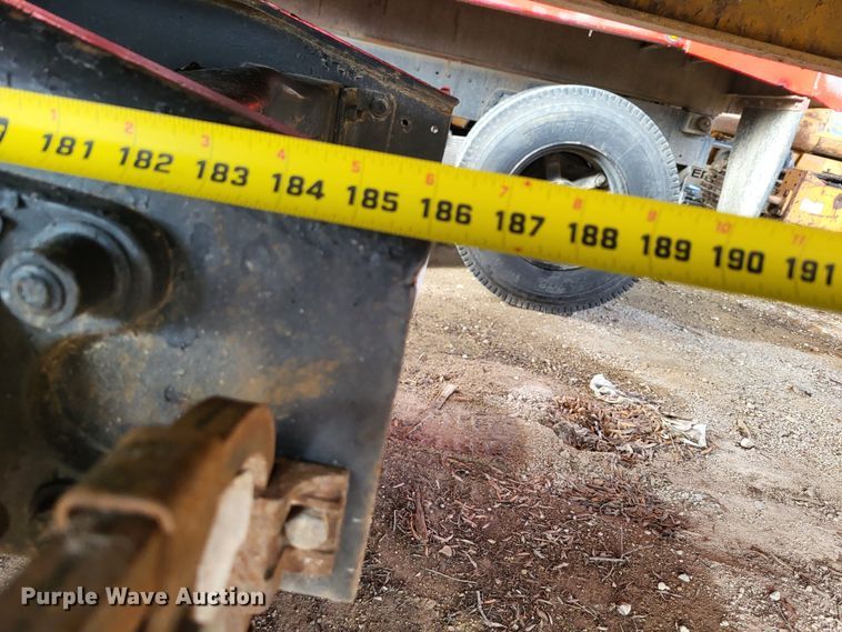 image for item DO3579 1989 Freightliner FLD  semi truck