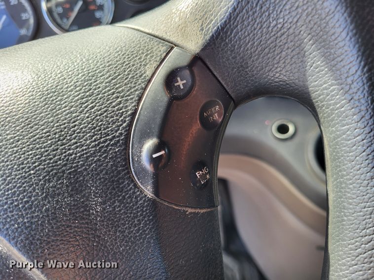 image for item DO3582 2013 Freightliner Cascadia semi truck