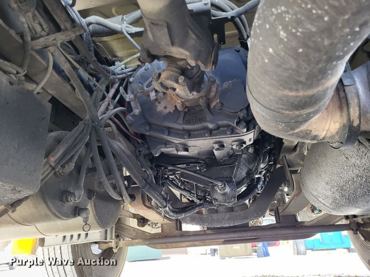 image for item DO3582 2013 Freightliner Cascadia semi truck