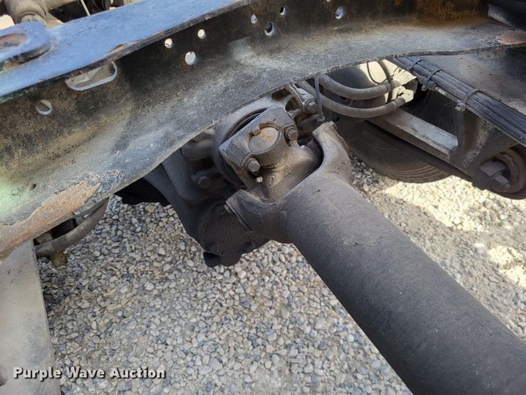 image for item DO3582 2013 Freightliner Cascadia semi truck