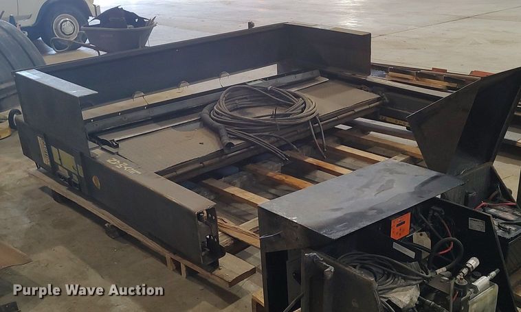 image for item DO3801 2013 Leyman FXD68PDD-8684RR  end gate lift