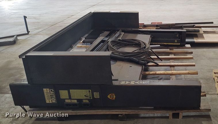 image for item DO3801 2013 Leyman FXD68PDD-8684RR  end gate lift