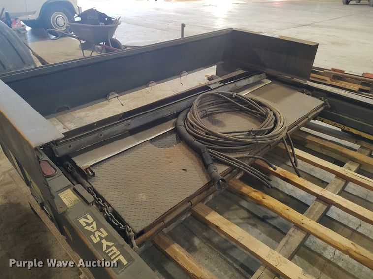 image for item DO3801 2013 Leyman FXD68PDD-8684RR  end gate lift