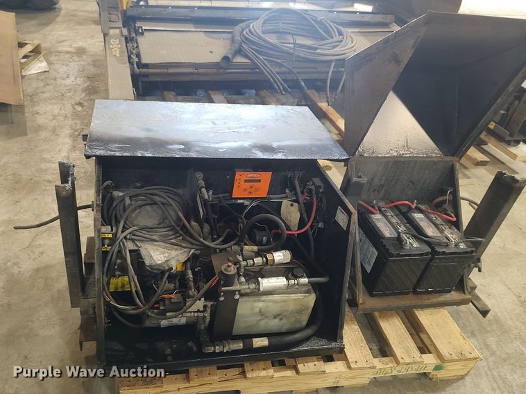 image for item DO3801 2013 Leyman FXD68PDD-8684RR  end gate lift