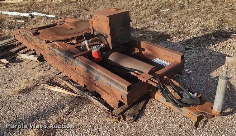 image for item DO3802 Hydraulic fifth wheel hitch assembly