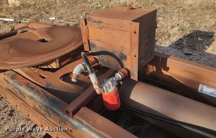 image for item DO3802 Hydraulic fifth wheel hitch assembly