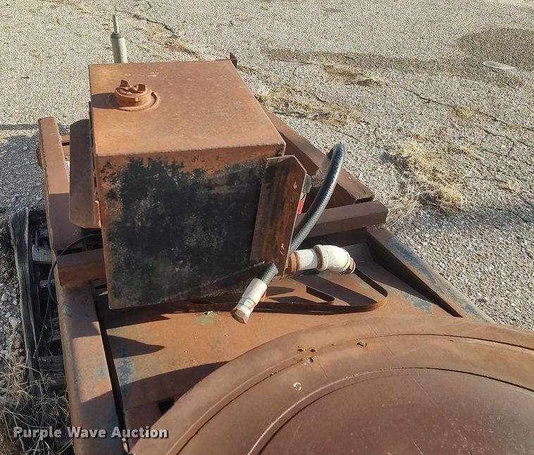 image for item DO3802 Hydraulic fifth wheel hitch assembly