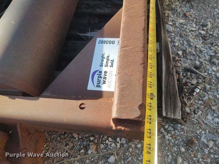 image for item DO3802 Hydraulic fifth wheel hitch assembly