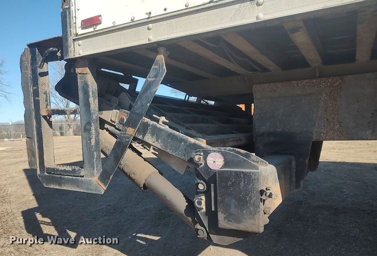 image for item DO3824 2002 International 4300  box truck