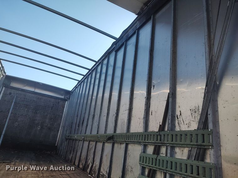 image for item DO3824 2002 International 4300  box truck