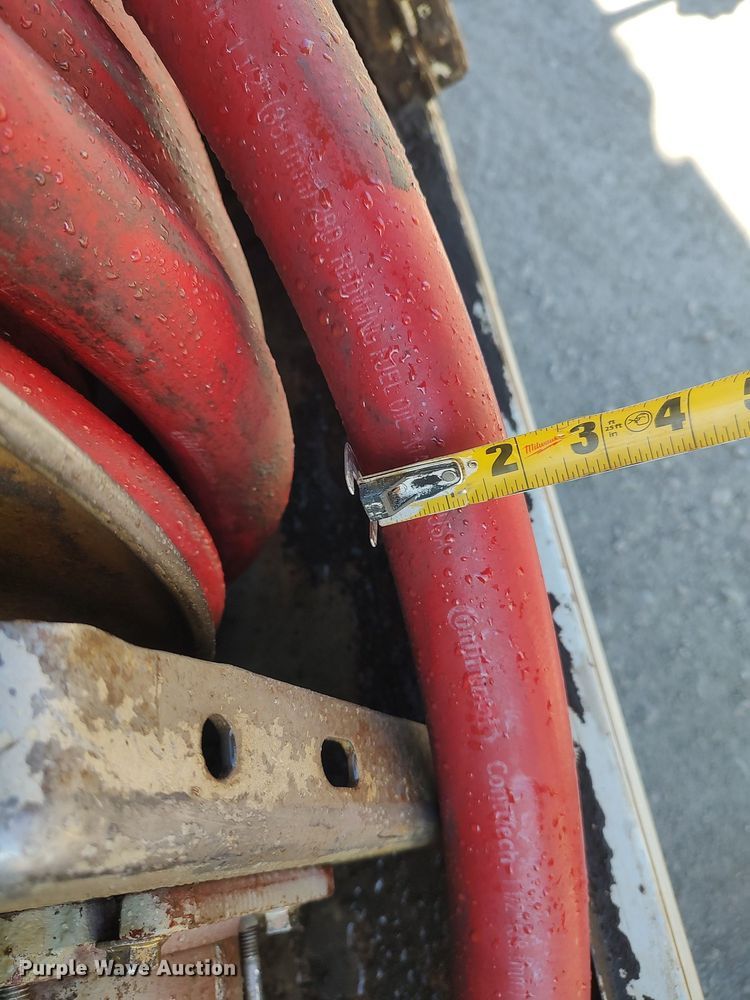 image for item DO3832 1994 International 8200  tank truck