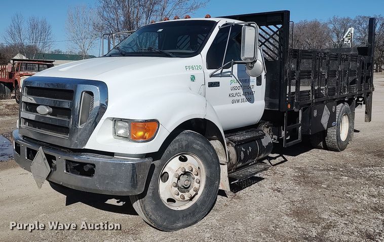 image for item DO3833 2008 Ford F750 Super Duty  flatbed truck