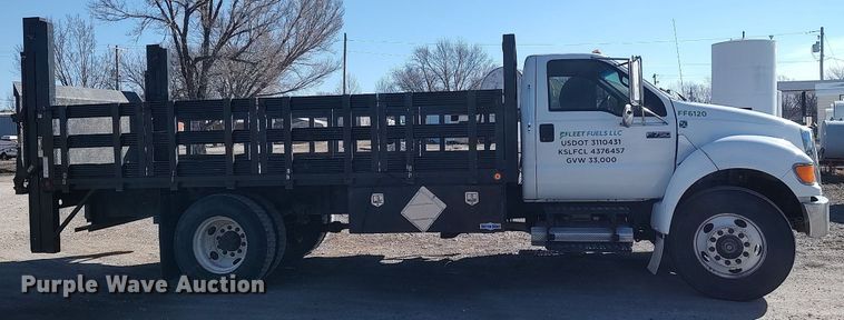 image for item DO3833 2008 Ford F750 Super Duty  flatbed truck