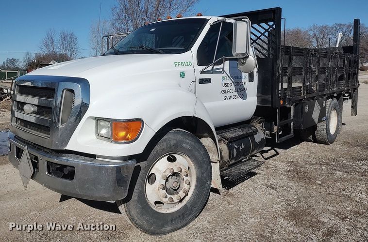 image for item DO3833 2008 Ford F750 Super Duty  flatbed truck