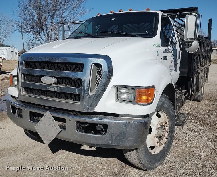 image for item DO3833 2008 Ford F750 Super Duty  flatbed truck