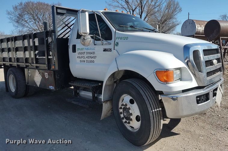 image for item DO3833 2008 Ford F750 Super Duty  flatbed truck