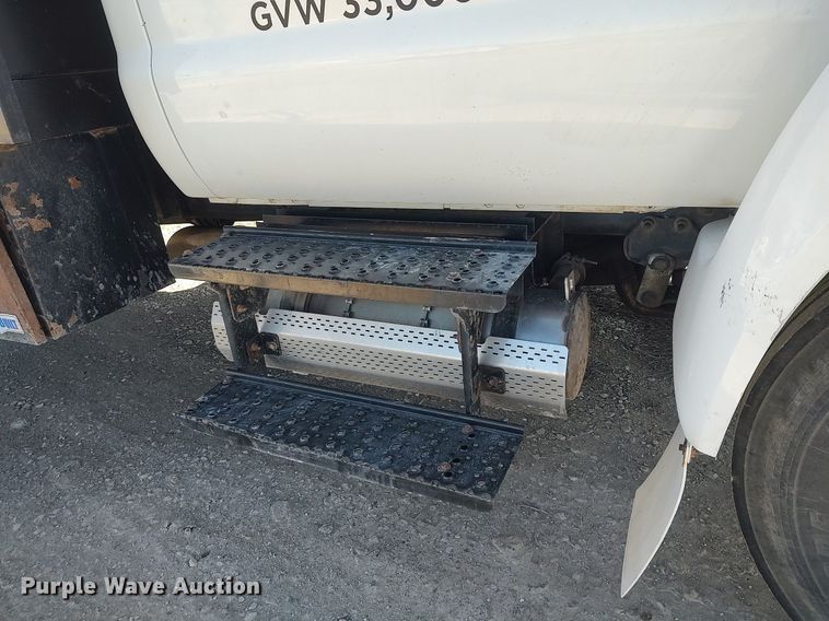 image for item DO3833 2008 Ford F750 Super Duty  flatbed truck