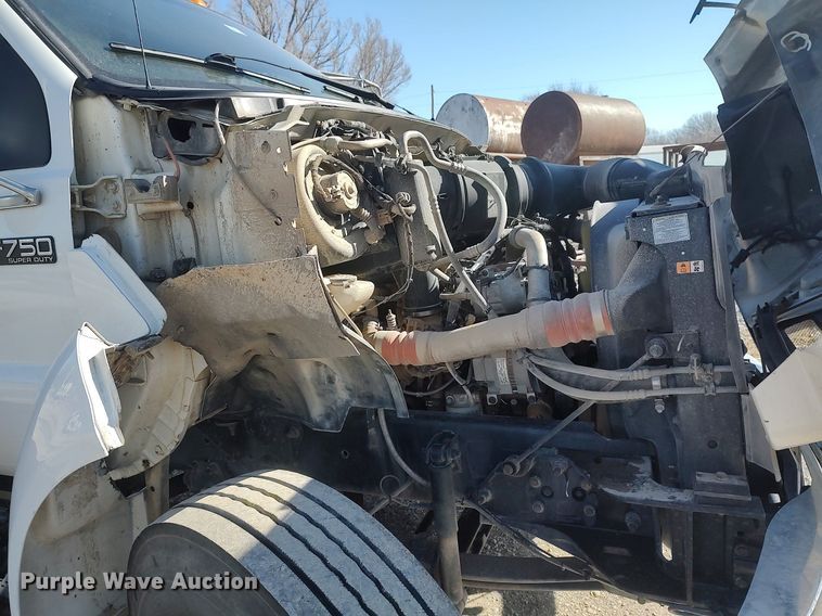 image for item DO3833 2008 Ford F750 Super Duty  flatbed truck