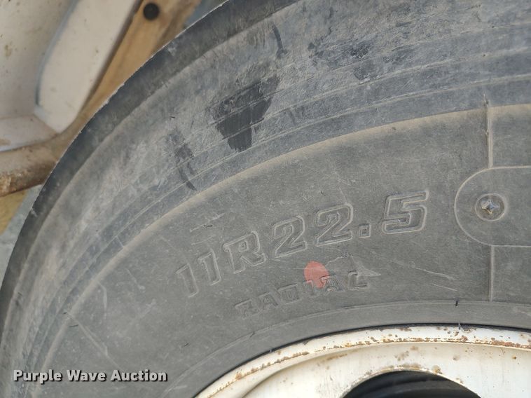 image for item DO3833 2008 Ford F750 Super Duty  flatbed truck