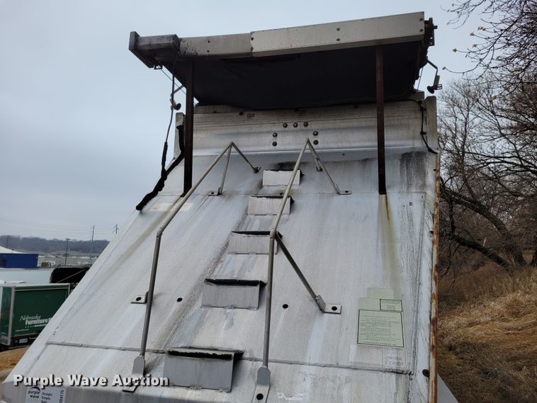 image for item DO4175 2007 Travis S/102  bottom dump trailer