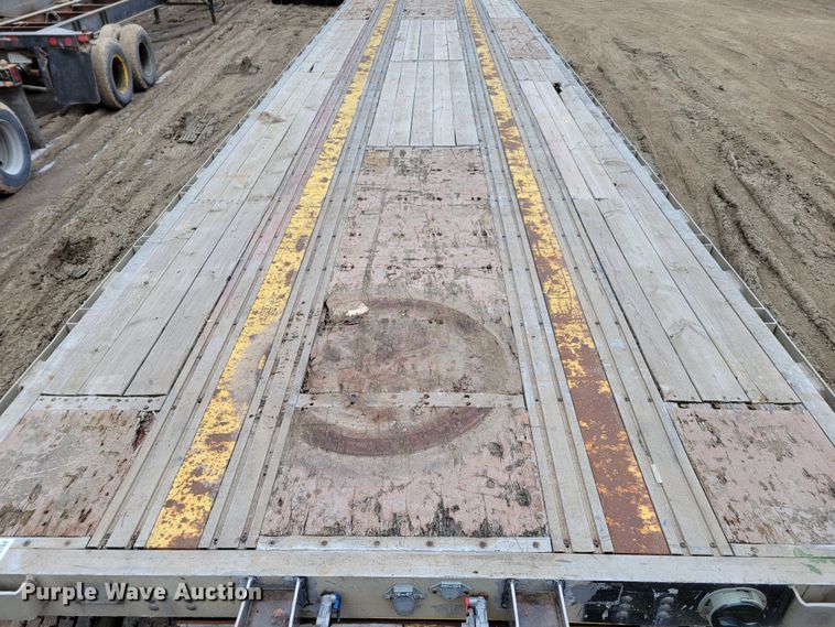 image for item DO4194 1997 Transcraft Eagle W2 50XI02  flatbed trailer