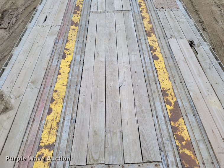 image for item DO4194 1997 Transcraft Eagle W2 50XI02  flatbed trailer