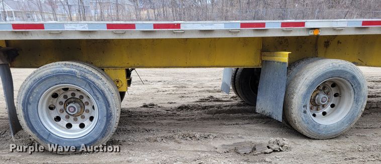 image for item DO4194 1997 Transcraft Eagle W2 50XI02  flatbed trailer