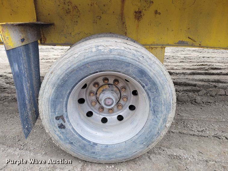 image for item DO4194 1997 Transcraft Eagle W2 50XI02  flatbed trailer