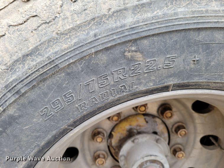 image for item DO4194 1997 Transcraft Eagle W2 50XI02  flatbed trailer